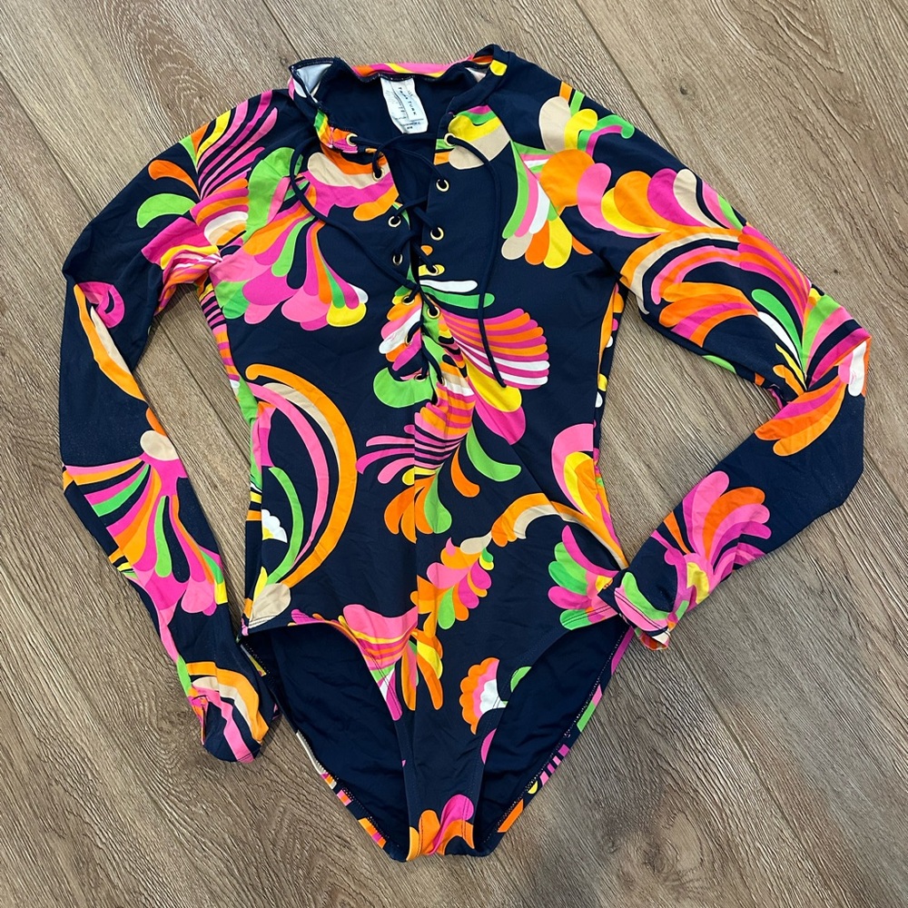 Trina Turk Long Sleeve Paddle Suit Palms Paradise Lace-Up One Piece Swimsuit M